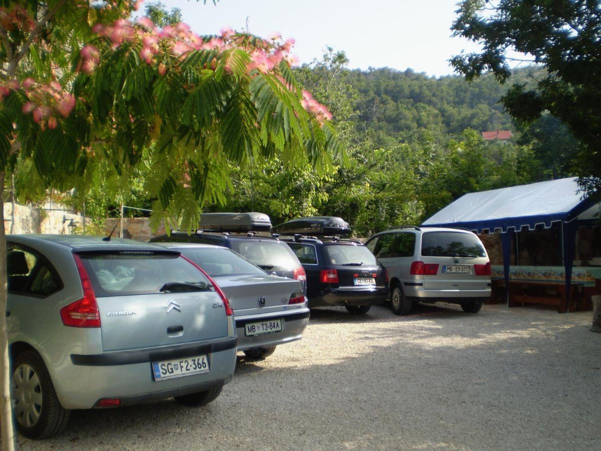 Apartments By The Sea Vinjerac, Zadar - 5824 Екстер'єр фото