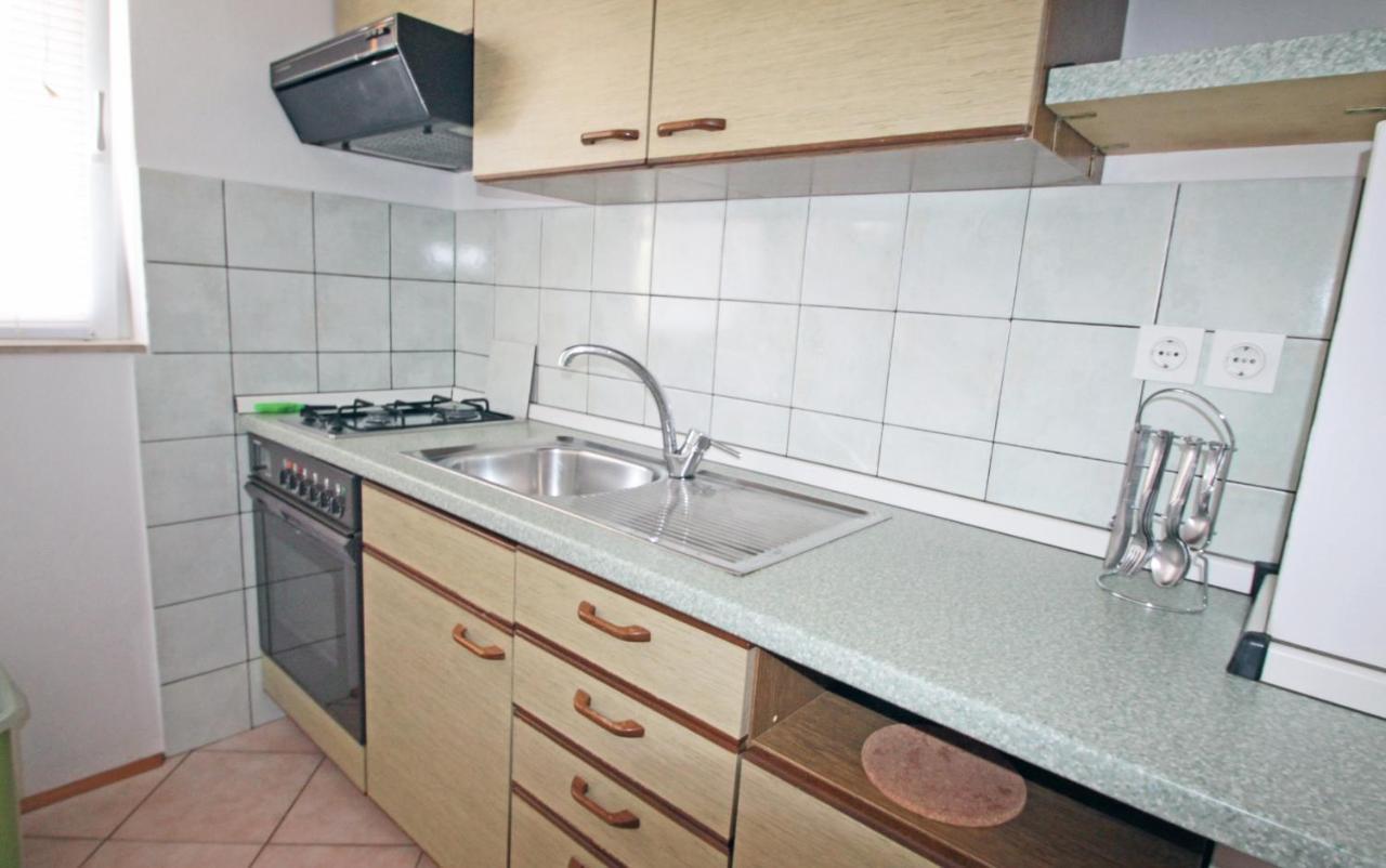 Apartments By The Sea Vinjerac, Zadar - 5824 Екстер'єр фото