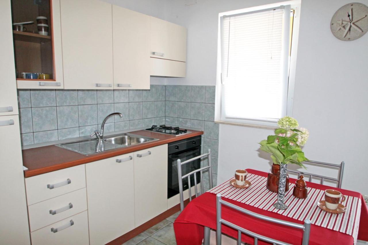 Apartments By The Sea Vinjerac, Zadar - 5824 Екстер'єр фото